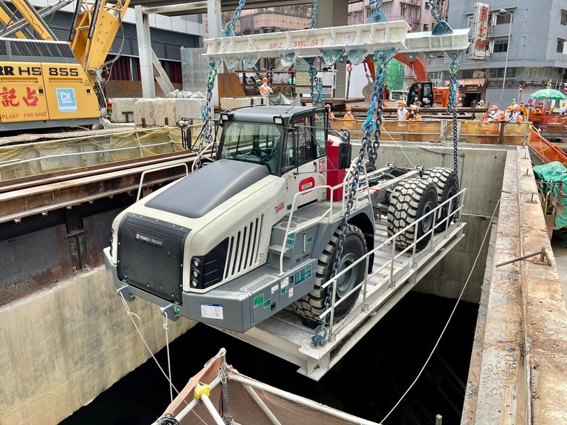 Trois Terex Trucks TA400 contribuent à un projet de creusement de tunnel à Hong Kong